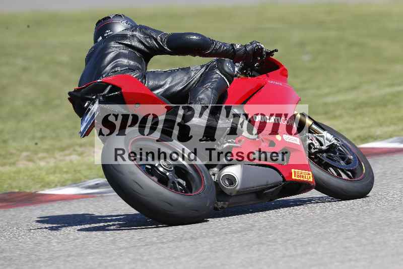 /43 08.08.2025 Discover the Bike ADR/Race 3 rot/299